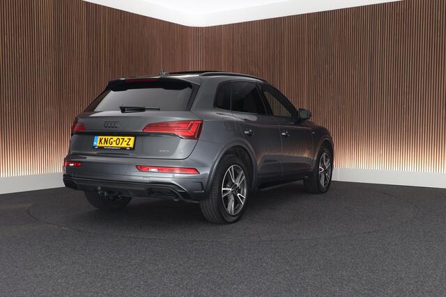 Audi Q5 50 TFSI e 299pk S edition Trekhaak Camera Keyless Stoelverwarming Panoramadak Navigatie 2x S-Line