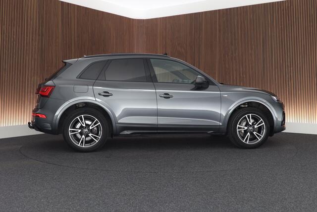 Audi Q5 50 TFSI e 299pk S edition Trekhaak Camera Keyless Stoelverwarming Panoramadak Navigatie 2x S-Line