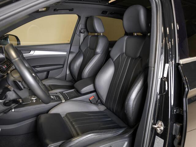 Audi Q5 55 TFSI e S-Line edition / 367pk / Panorama dak / Trekhaak / Leder / Achteruitrij camera /