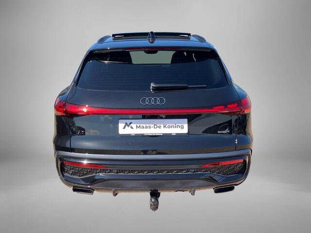 Audi Q5 2.0TFSIe-hybrid 220kW/299PK quattro S Line · Panoramadak · Trekhaak · 360°Camera + Parkeersensoren · Leder · Tech Pro · Garantie t/m 17-05-2030 of 120000km.