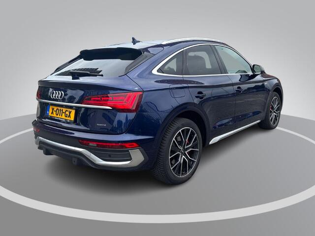 Audi Q5 Sportback 50 TFSI e 299pk S edition Competition · Panoramadak · 360 gr. Camera · Bang & Olufsen · Luchtvering · Apple/Android Car Play · Stoel+achterbank verwarmd · 20'' velgen · Garantie t/m 07-02-2028 of 100.000km