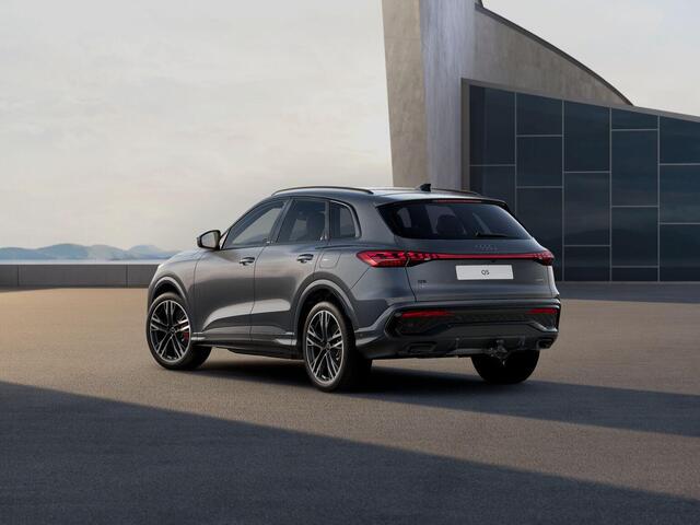 Audi Q5 E-Hybrid Quattro S Edition , pano, tr.haak, 21", matrix-LED, bijrijdersdisplay, 360 camera, keyless, ACC, privacy