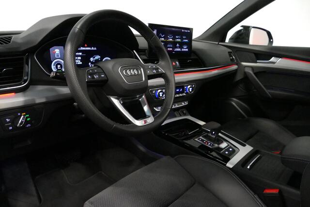 Audi Q5 Sportback 50 TFSI e S edition Competition / S-Line / SQ5 Diffuser / Maxton Design Bodykit V.2 / Panoramadak / Matrix LED / Rondomzichtcamera / Ambienteverlichting / Apple Carplay - Android Auto / Stoelverwarming / Audi Sound System / Dodehoek detectie / A