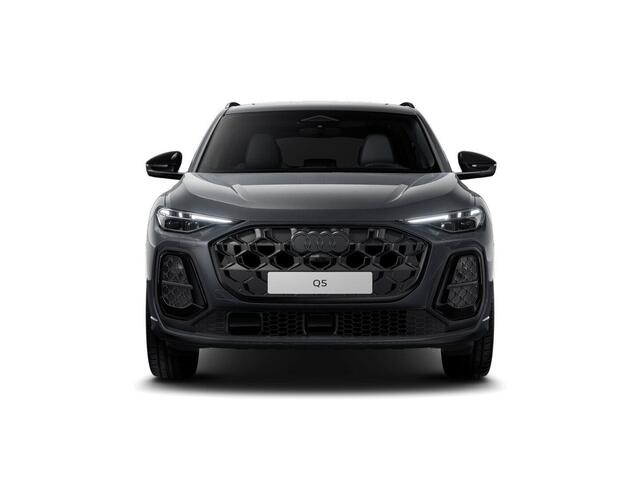 Audi Q5 S edition Competition (B10) e-hybrid 270 kW / 367 | Direct Leverbaar | Panoramadak | Stoel-verkoeling/verwarming | Matrix | Leder |