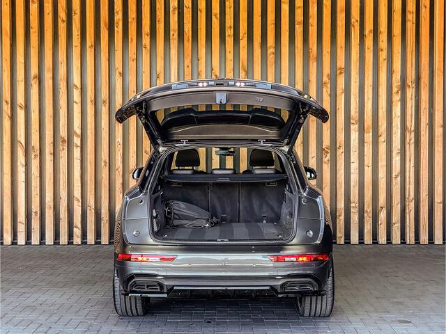 Audi Q5 299PK TFSIe S edition Competition | PANORAMADAK | TREKHAAK | KEYLESS | MATRIX | TOUR PAKKET |