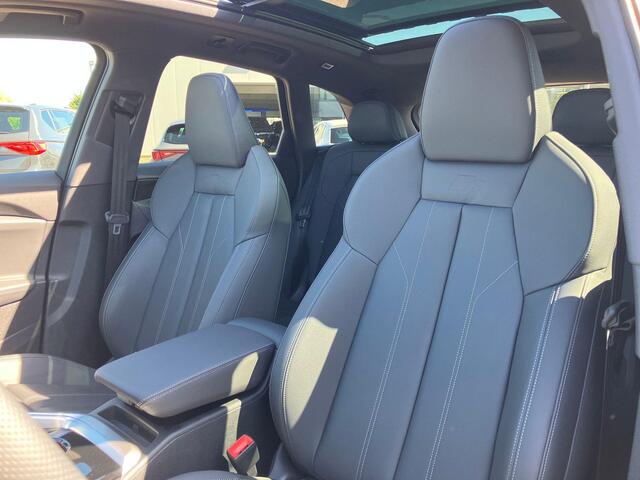 Audi Q5 2.0TFSIe-hybrid 220kW/299PK quattro S Line · Panoramadak · Trekhaak · 360°Camera + Parkeersensoren · Leder · Garantie t/m 17-05-2030 of 120000km.
