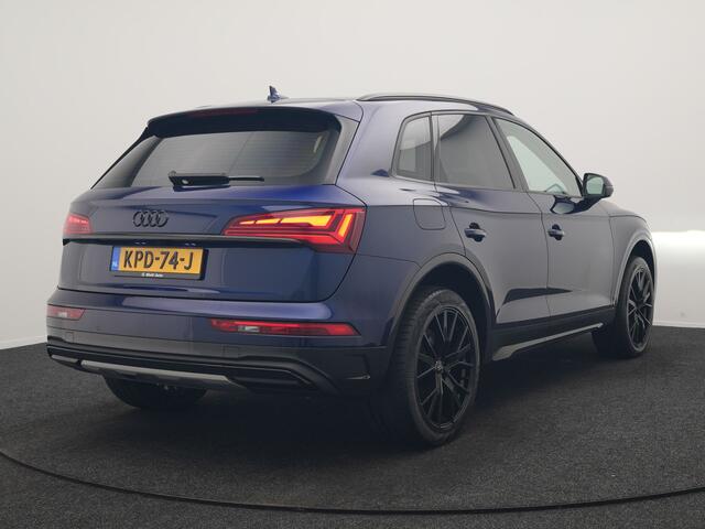 Audi Q5 50 TFSI e quattro Advanced edition PHEV 300pk Dealer O.H | Adaptive Cruise | Camera | BLIS | Apple Carplay | Alcantara Sportstoelen Verwarmd | Sfeerverlichting | Navigatie | Virtual | DAB | Plug In Hybrid |