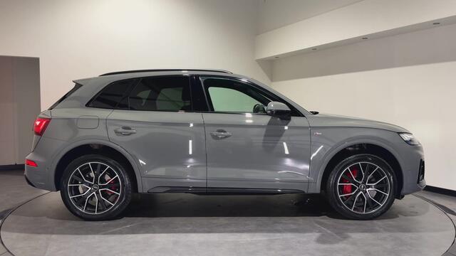 Audi Q5 50 TFSI e S edition | S line | Panoramadak | B&O | Matrix LED | 20" | S-Line interieur