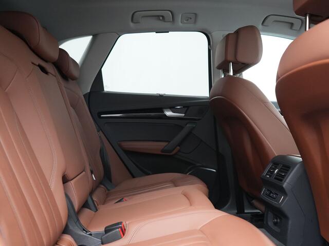 Audi Q5 50 TFSI e Advanced edition PHEV 300pk Dealer O.H | Trekhaak Af Fabriek | Head Up | Apple Carplay | Lederen Sportstoelen Verwarmd | Cruise Control | Virtual | Navigatie | DAB | 19"L.M | Plug In Hybrid |