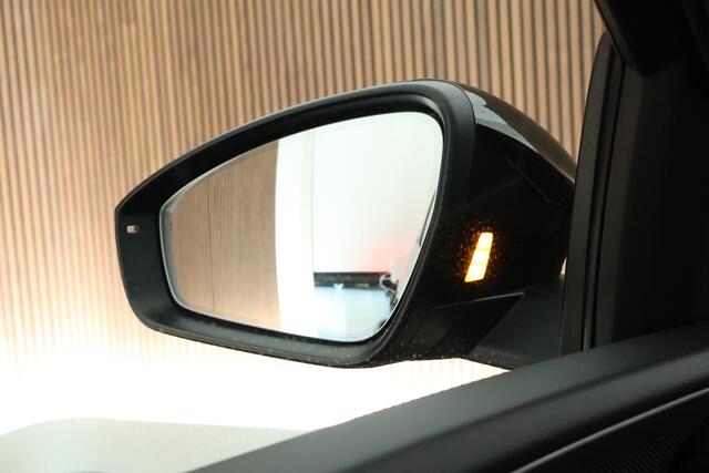 Audi Q5 2.0 TFSI 299pk e-hybrid quattro S edition Trekhaak 360Camera Tech-Pro Leder Memory Stoelverwarming Virtual Cockpit Panoramadak Navigatie S-Line