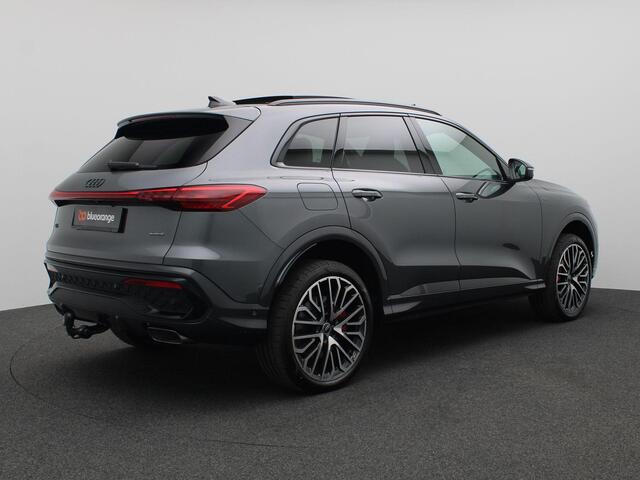 Audi Q5 2.0 TFSI e-hybrid quattro S edition Competition Scherm passagier, head-up, panoramadak, Trekhaak, S-Line, Memorystoel, 21" LM Velgen, Side Assist, Keyless, Elektr. Achterklep, Head-Up Display