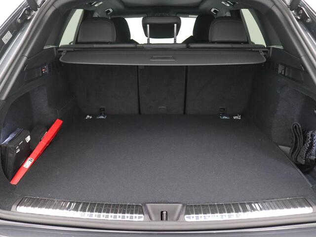 Audi Q5 2.0 TFSI e-hybrid quattro S edition Competition Scherm passagier, head-up, panoramadak, Trekhaak, S-Line, Memorystoel, 21" LM Velgen, Side Assist, Keyless, Elektr. Achterklep, Head-Up Display