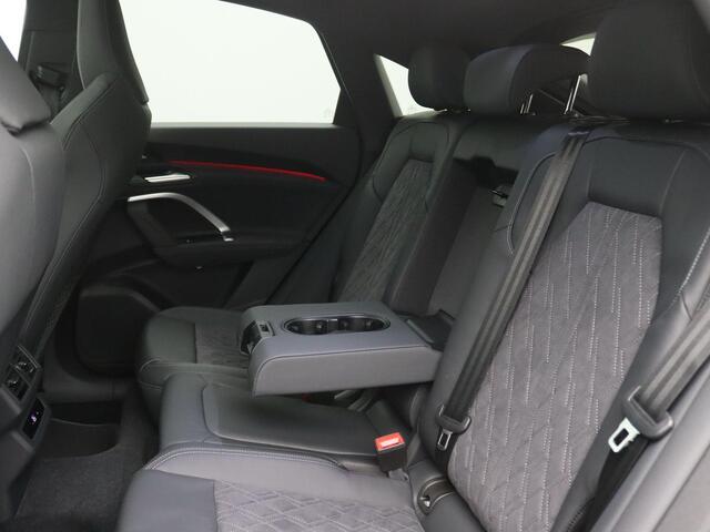 Audi Q5 Sportback 2.0 TFSI e-hybrid quattro S edition Competition Panoramadak, Trekhaak, S-Line, Memorystoel, B&O, 21" LM Velgen, Side Assist, Keyless, Elektr. Achterklep