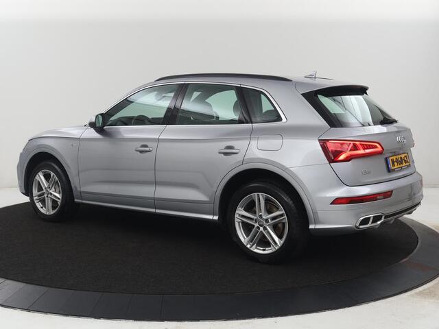 Audi Q5 55 TFSI e quattro Competition | 85,1% | Leder | Sfeerverlichting | Cruise control | Navigatie | 3 zone klimaat | Drive select | PHEV
