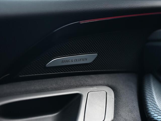 Audi Q5 Sportback 2.0 TFSI e-hybrid quattro S edition Competition Luchtvering | Head-up | 360 Camera | B&O | Massage | Stoelventilatie | Stoelverwarming V+A | Trekhaak | Ambiance Interieur