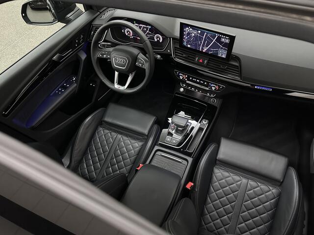 Audi Q5 Sportback 300pk TFSI e S-Line Competition | #RS-Leder | Luchtvering | 360 Camera | Panorama | B&O | ACC | SQ5 Diffuser | Sfeerverlichting | Trekhaak | Stoelverwarming V+A | LED-Matrix | Keyless-Entry | Memory | Zonwering | Standkachel | Stuurverwarming | 21 inch | Black-Optic | Carplay |