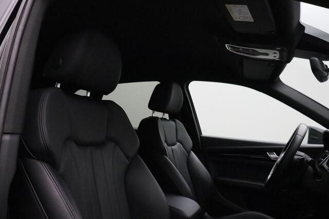 Audi Q5 55 TFSI e quattro Competition 2019 S-Line | Lederen bekleding | Cruise control | Trekhaak | Climate control | PDC | Xenon LED | DAB | Keyless | Luchtvering | Stoelverwarming |