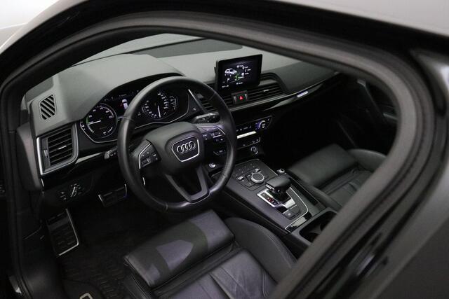 Audi Q5 55 TFSI e quattro Competition 2019 S-Line | Lederen bekleding | Cruise control | Trekhaak | Climate control | PDC | Xenon LED | DAB | Keyless | Luchtvering | Stoelverwarming |
