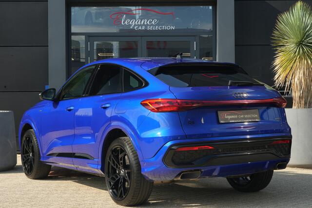 Audi Q5 Sportback 2.0 TFSI e-hybrid quattro S edition Sportback | 299PK | Pano | 360° | 21" | Keyless | S Line | Tech Plus Audi Q5 Sportback S edition 299 PK Plug-in Hybrid met 2.0 viercilinder, panoramadak, 360° camera, 21-inch lichtmetalen velgen, Keyless Entry, adaptieve LED-koplampen, adaptieve cruise control