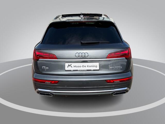 Audi Q5 50 TFSIe 220kW/299PK S Line · Panoramadak · Camera · Apple/Android Car Play · Adaptive Cruise Control · Navigatie · Drive select