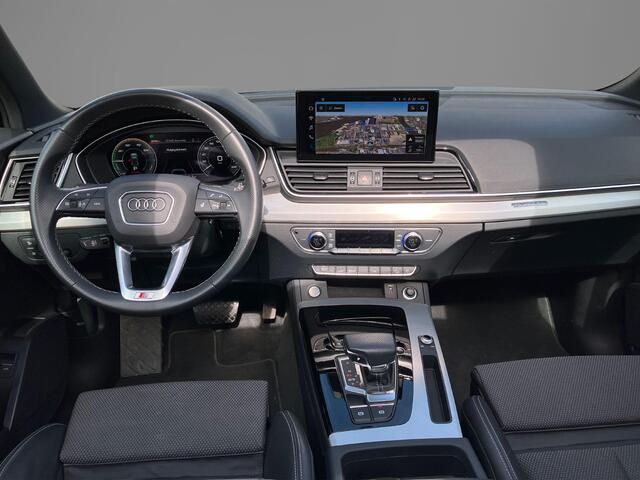 Audi Q5 50 TFSIe 220kW/299PK S Line · Panoramadak · Camera · Apple/Android Car Play · Adaptive Cruise Control · Navigatie · Drive select