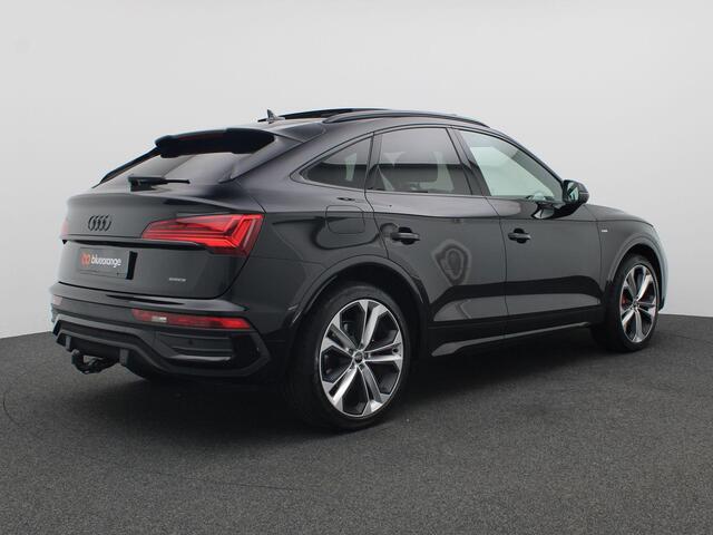 Audi Q5 Sportback 55 TFSI e S edition Competition 367PK S-Tronic SOH 94%, Pano-Schuifdak, Trekhaak, S-Line, Memorystoel, 21" LM Velgen, Side Assist, Keyless, Elektr. Achterklep, Achteruitrijcamera, Head-up display,