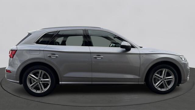 Audi Q5 50 TFSI e 299pk PHEV Quattro S edition / Trekhaak / Luchtvering / Stoelverwarming / Camera