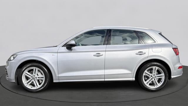 Audi Q5 50 TFSI e 299pk PHEV Quattro S edition / Trekhaak / Luchtvering / Stoelverwarming / Camera