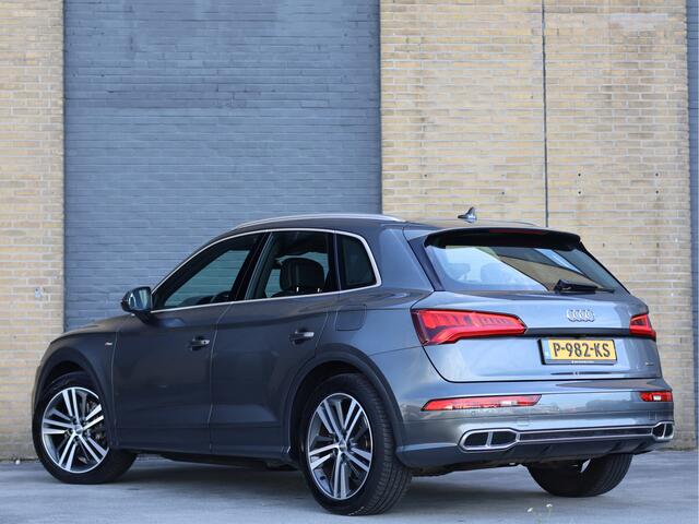 Audi Q5 55 TFSI e quattro Competition S-line | Luchtvering | ACC | Dealer onderhouden |