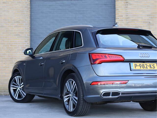 Audi Q5 55 TFSI e quattro Competition S-line | Luchtvering | ACC | Dealer onderhouden |