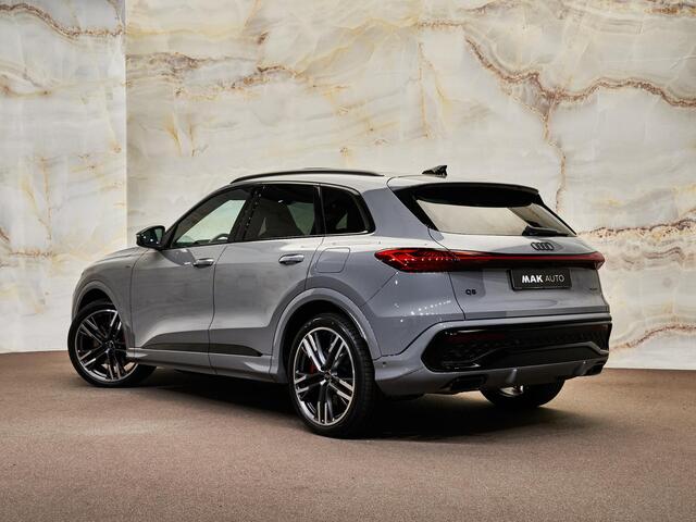 Audi Q5 E-Hybrid Quattro S Edition Competition , Audi Exclusive, Tech Pro, pano, B&O, tr.haak, 21", luchtv., matrix-LED, OLED, memory, keyless, HUD, ACC, privacy