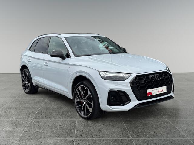 Audi Q5 50 299pk TFSI e S edition Competition Exclusive Kleur | Stoelverwarming voorin | Glazen panoramadak