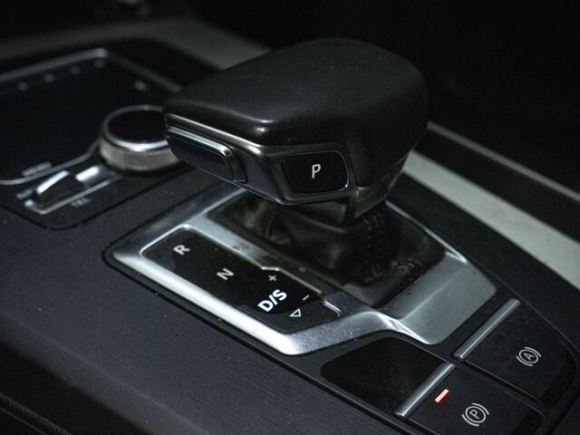 Audi Q5 2.0 TDI quattro Sport Pro Line S | Trekhaak | Airco | Stoelverwarming | Climate Control | Cruise Control | Bluetooth |