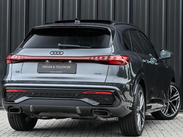 Audi Q5 E-Hybrid quattro 270KW S edition Competition | Panoramadak | 5 Jr Garantie | Luchtvering | B&O | 360 Camera | Adaptive Cruise | Memory Seat | Ambiance Interieur | Stoelverwarming V+A | Stuurverwarming | Trekhaak |