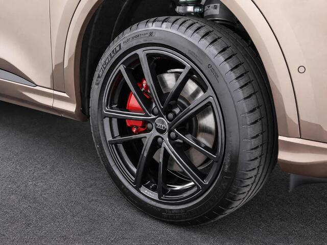 Audi Q5 e-hybrid quattro S edition Competition 367 PK · Tech pro · 20" LM Velgen · Glazen panoramadak · B&O Premium 3D