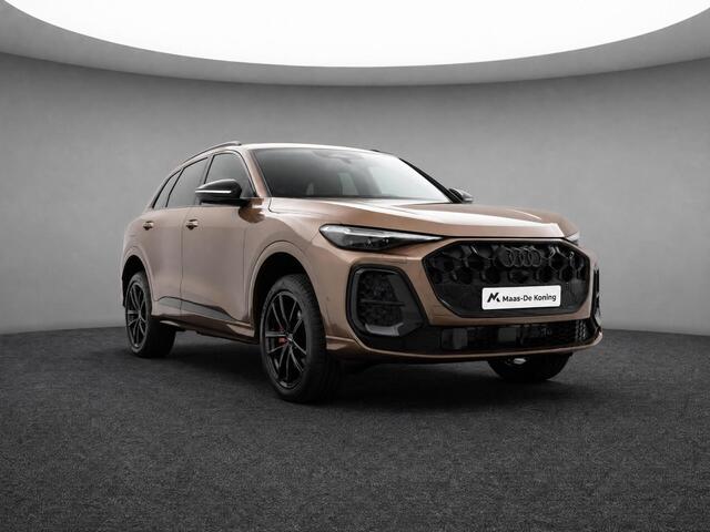 Audi Q5 e-hybrid quattro S edition Competition 367 PK · Tech pro · 20" LM Velgen · Glazen panoramadak · B&O Premium 3D