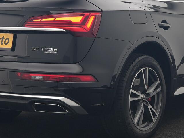 Audi Q5 50 TFSI e 2x S Line PHEV 300pk Dealer O.H. | Panodak | 360 Camera | Head Up | Lederen Sportstoelen Verwarmd | Keyless | Apple Carplay | Cruise Control | Virtual Cockpit | Navigatie | DAB | 19"L.M | Plug In Hybrid |