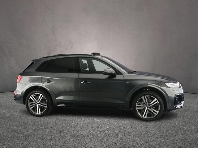 Audi Q5 50 TFSI e S edition Competition | Panoramadak | Trekhaak | 360 camera | Adaptieve Cruise | Leder | Matrix-LED
