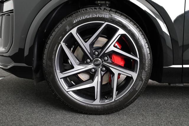 Audi Q6 Sportback e-tron S edition 83 kWh | Adaptive cruise control | Key-less entry | Omgevingscamera's | Panoramadak |