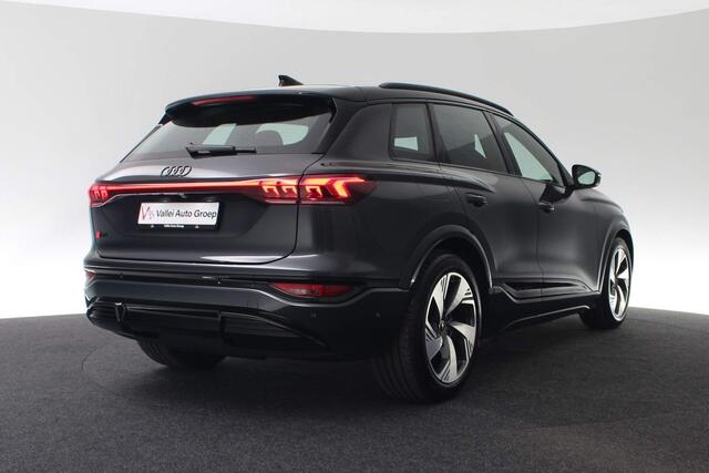 Audi Q6 e-tron S edition performance 100 Kwh 225 kW / 306 pk | Tech pro | Comfortpakket pro | S line exterieur