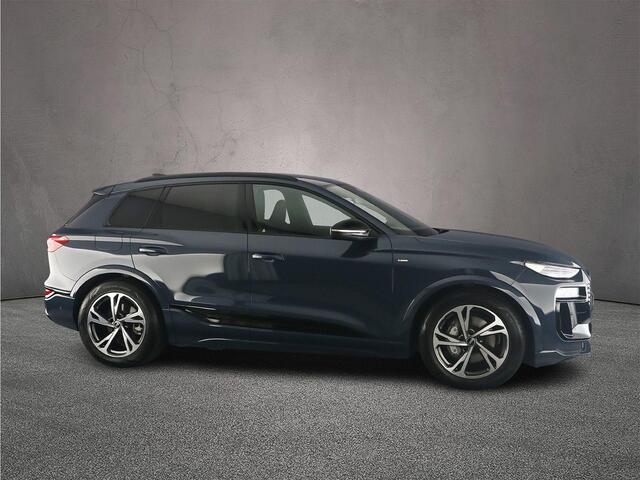 Audi Q6 e-tron S edition performance 100 kWh | Warmtepomp | Luchtvering | Matrix-led | Oled | ACC | Tech pro | 360 camera | Carplay |