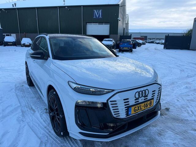 Audi Q6 e-tron Advanced edition 100 kWh FABRIEKSGARANTIE| BANG & OLUFSEN| SFEERVERLICHTING| HEAD-UP| STUURVERWARMING| ACHTERBANK VERWARMD| ELEK. TREKHAAK