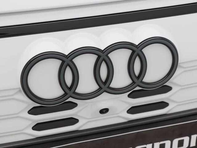 Audi Q6 S edition e-tron 100 kWh | 388 PK | Carbon spoiler | 21 inch | Privacyglas | Luchtvering | Matrix Led |