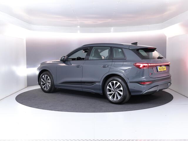 Audi Q6 e-tron Advanced edition perf 306pk 100Kwh | Tech plus | Sportstoel zwart leder-kunstl | Volledig in carrosseriekleur | Omgevingscamera's |