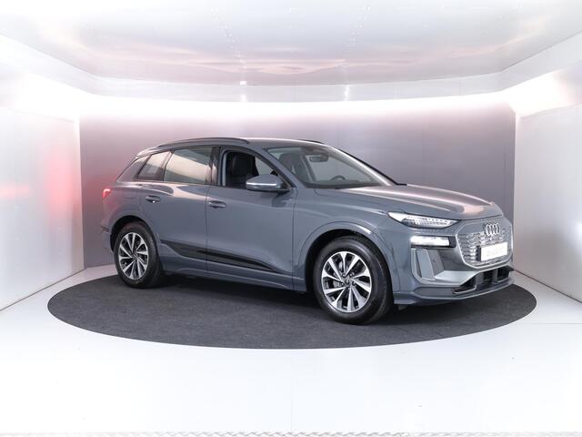 Audi Q6 e-tron Advanced edition perf 306pk 100Kwh | Tech plus | Sportstoel zwart leder-kunstl | Volledig in carrosseriekleur | Omgevingscamera's |