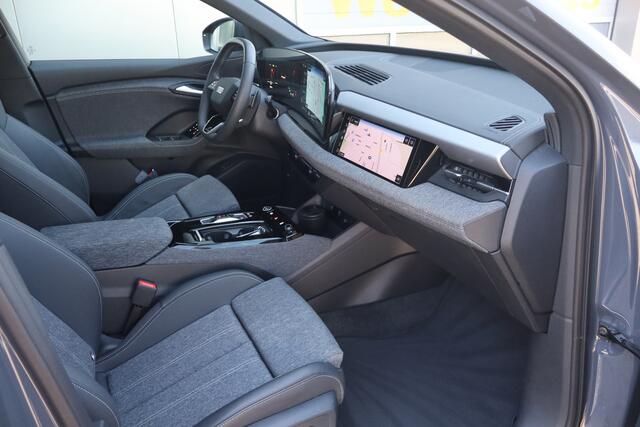 Audi Q6 e-tron Launch edition 83 kWh - NL- Auto!! Mem. Seats I Dode Hoek I Pano