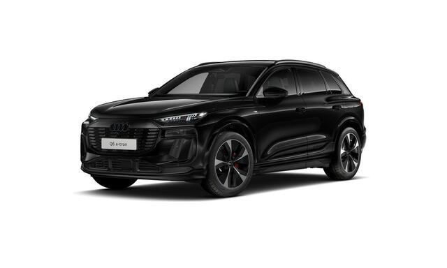 Audi Q6 e-tron S edition performance 100 kWh | Trekhaak | Adaptieve Luchtvering | Adaptieve Cruise | Panorama Dak | Head-up | B&O 3D | Matrix LED | Camera | Navigatie-pakket | Pak Tech | Interieur-pakket |