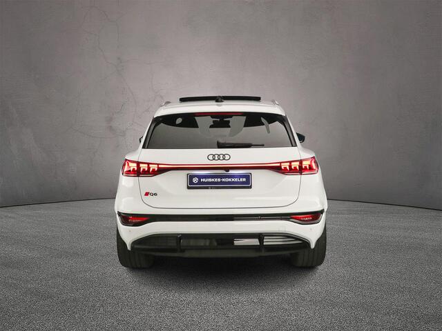 Audi Q6 e-tron S edition 100 kWh | Trekhaak | Adaptieve Luchtvering | Panorama Dak | Adaptieve Cruise | Head-up | B&O | Navigatie-pakket | Pack Tech | Trekhaak-pakket |