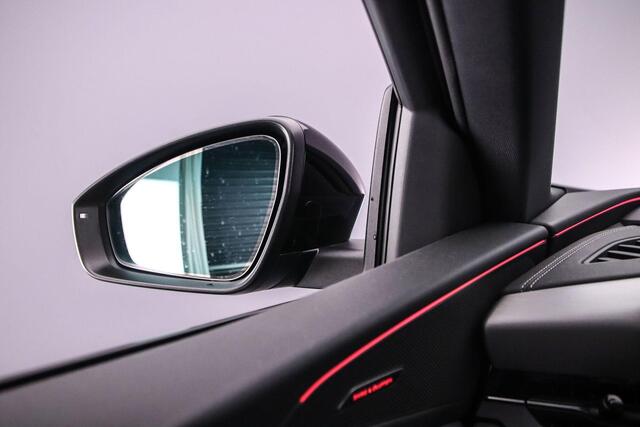 Audi Q6 Sportback e-tron S edition quattro 100 kWh | Trekhaak | Adaptieve Luchtvering | Adaptieve Cruise | Head-up | B&O 3D | Panorama Dak | Camera | Pack Tech | Navigatie-pakket | Interieur-pakket | Trekhaak-pakket |
