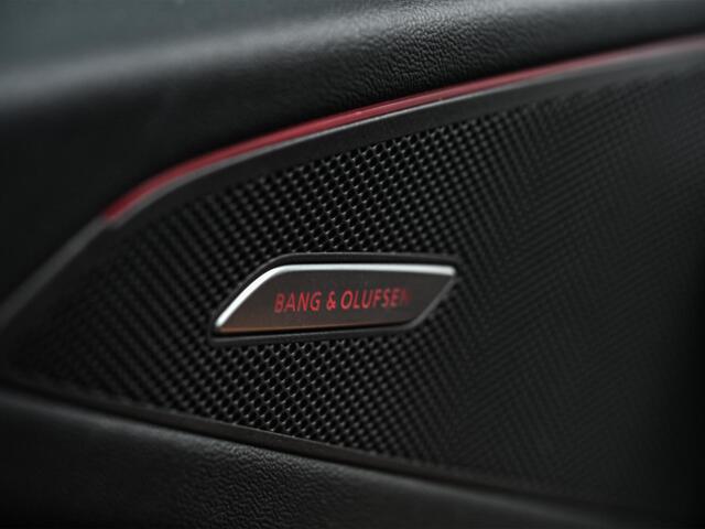 Audi Q6 e-tron Launch edition 83 kWh | Panoramadak | 360 Camera | B&O | HUD | Luchtvering | Ambiance Interieur | Stuur- Stoelverwarming | Memory Seats |